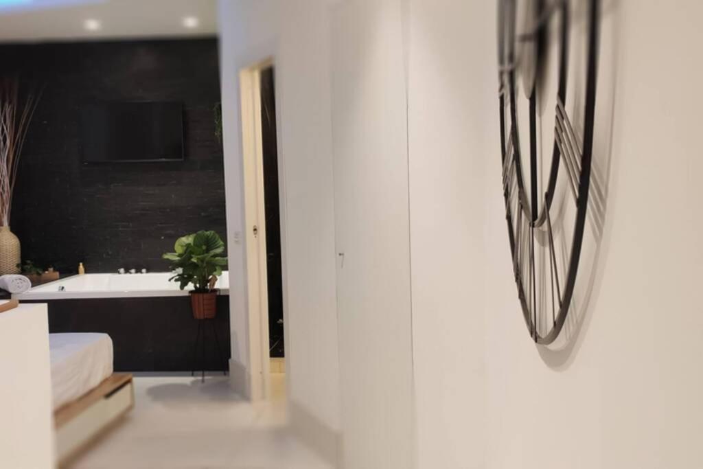 Elegante Open Space Con Vasca Idromassaggio A Trastevere Exterior photo